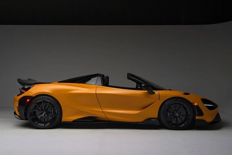 2022 McLaren 765LT Spider - Image 15 of 21