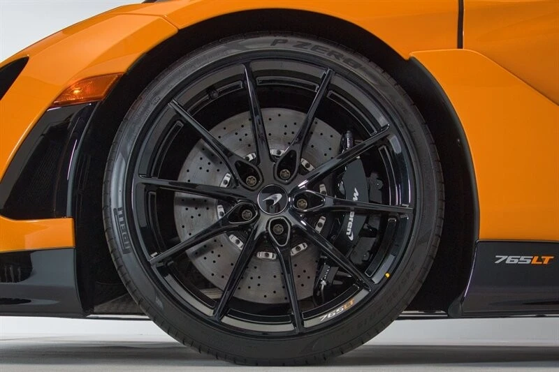 2022 McLaren 765LT Spider - Image 10 of 21