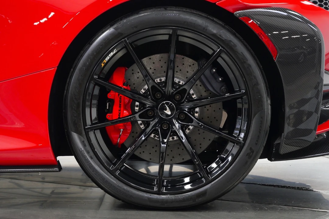 2022 McLaren 765LT Spider - Image 11 of 12