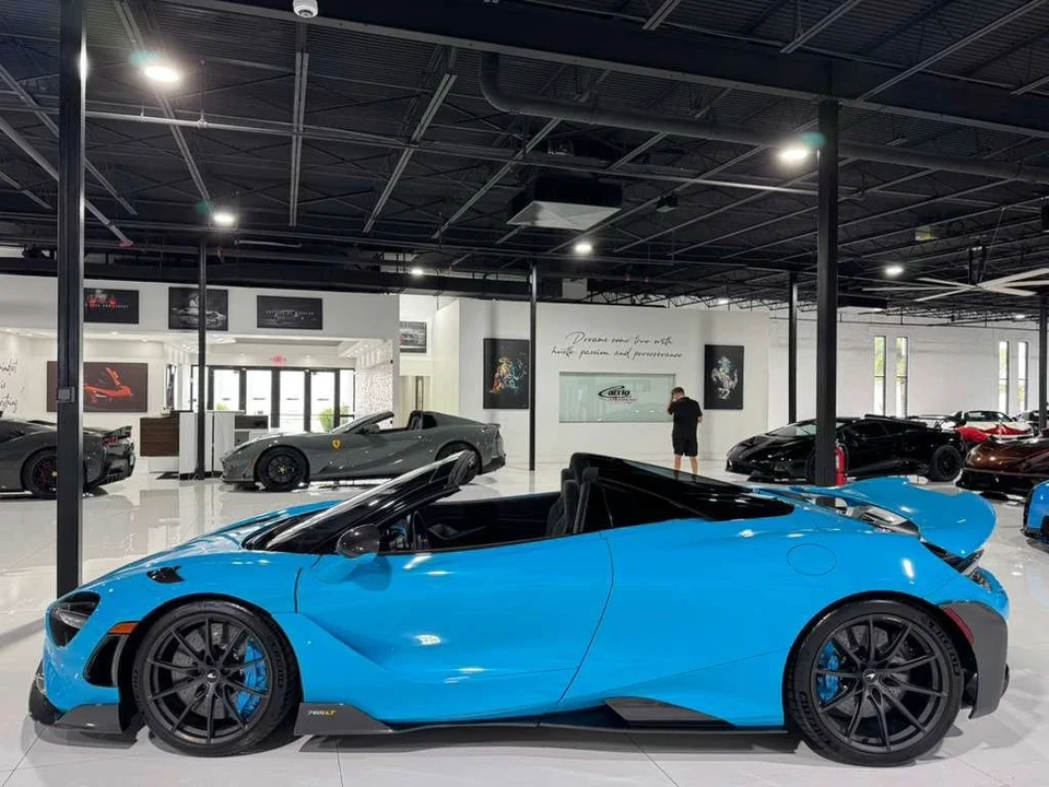 2022 McLaren 765LT Spider - Image 4 of 12