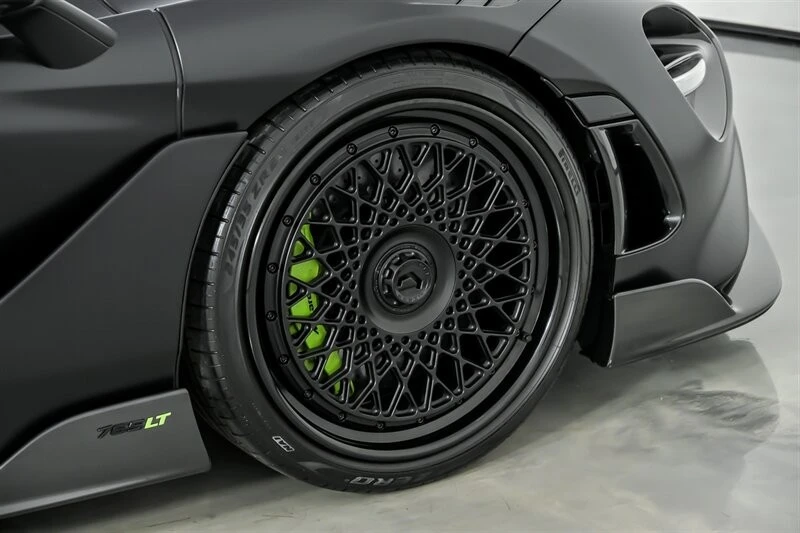 2022 McLaren 765LT Spider - Image 19 of 21