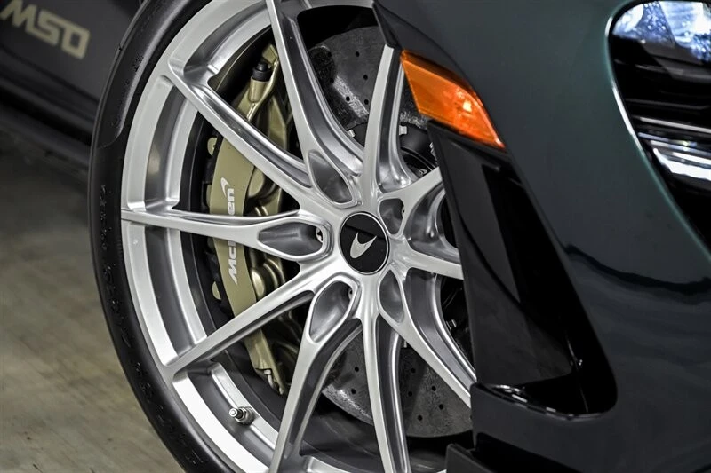 2022 McLaren 765LT Spider - Image 4 of 31