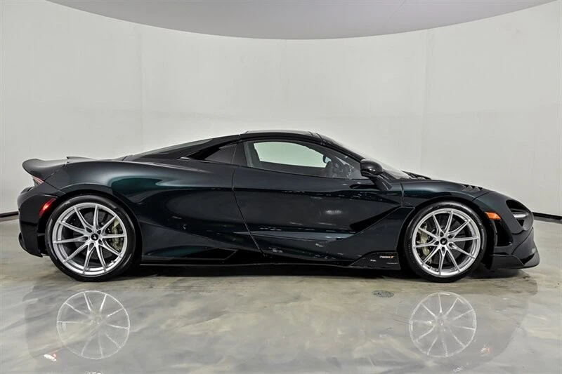 2022 McLaren 765LT Spider - Image 24 of 31