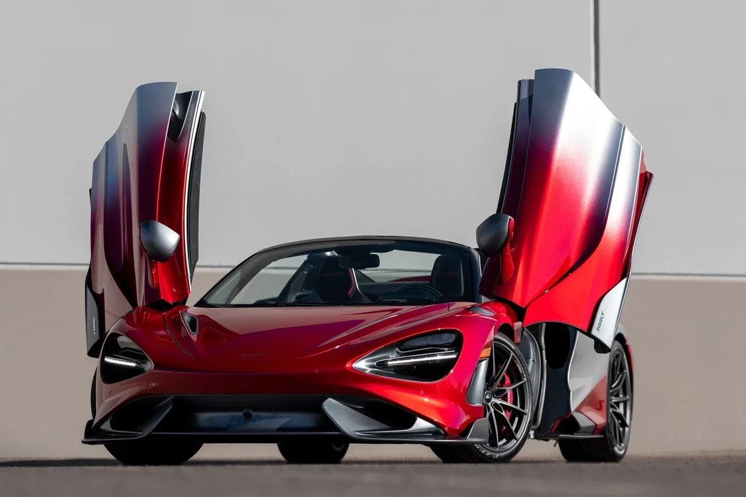 2022 McLaren 765LT Spider - Image 17 of 21