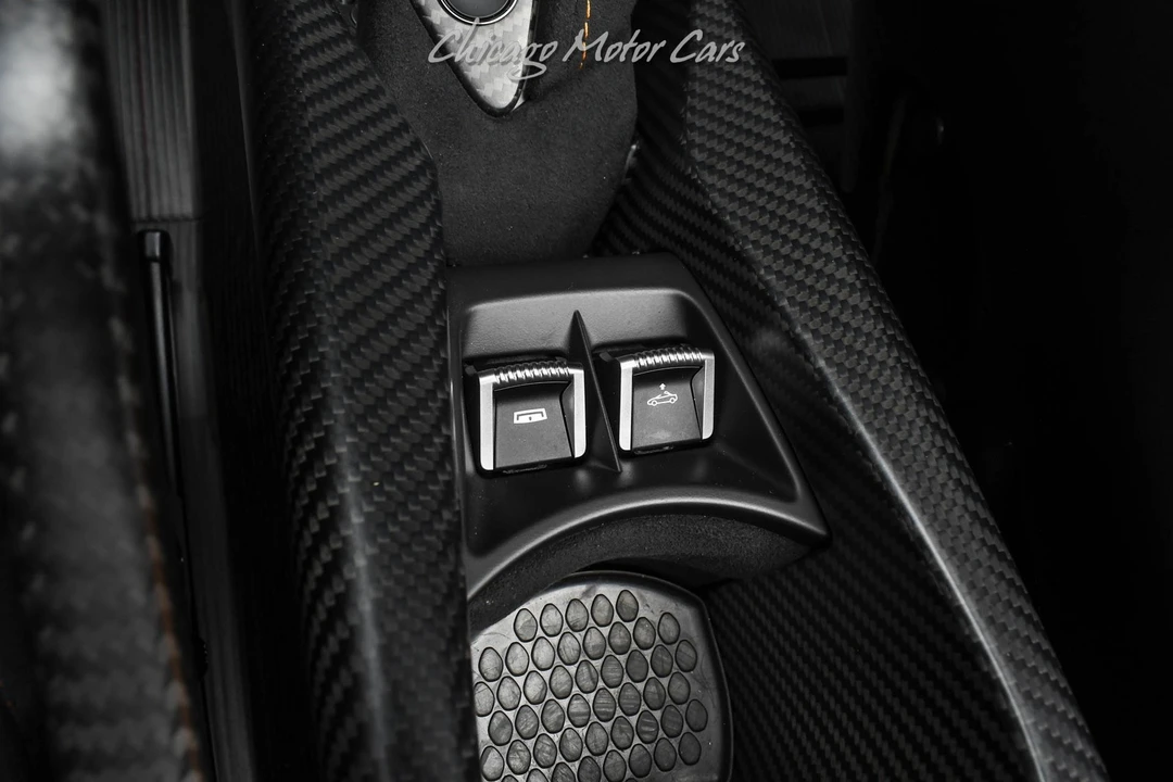 2022 McLaren 765LT Spider - Image 19 of 21