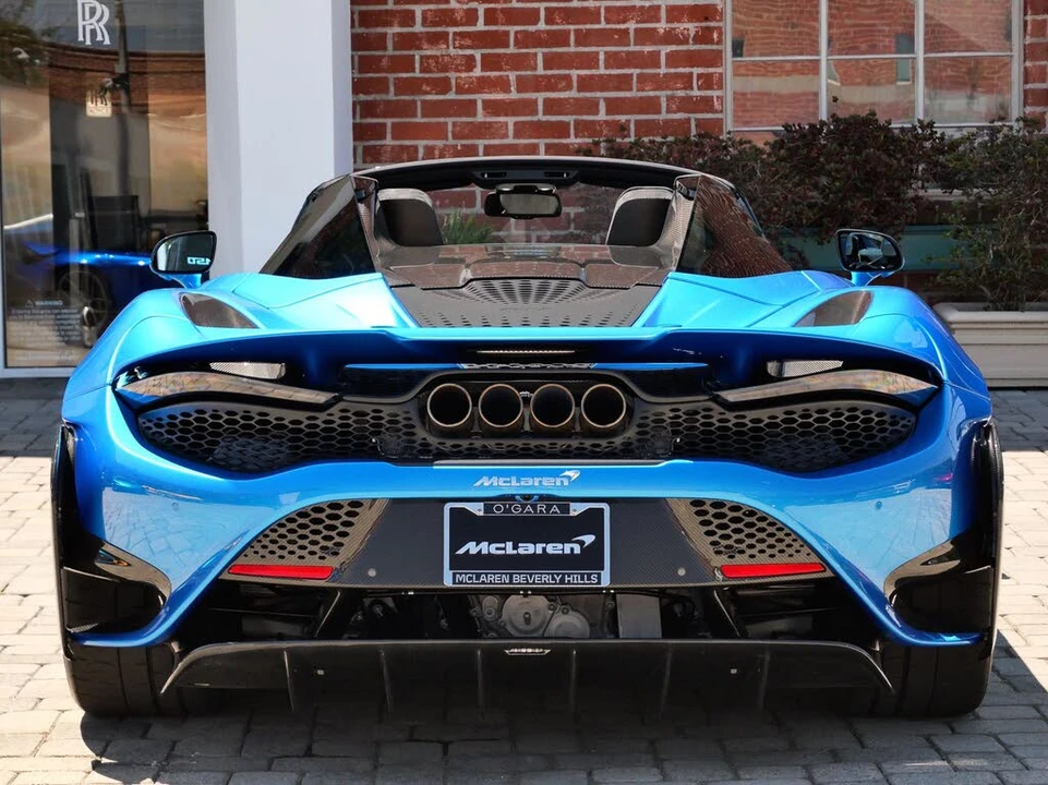 2022 McLaren 765LT Spider - Image 5 of 31