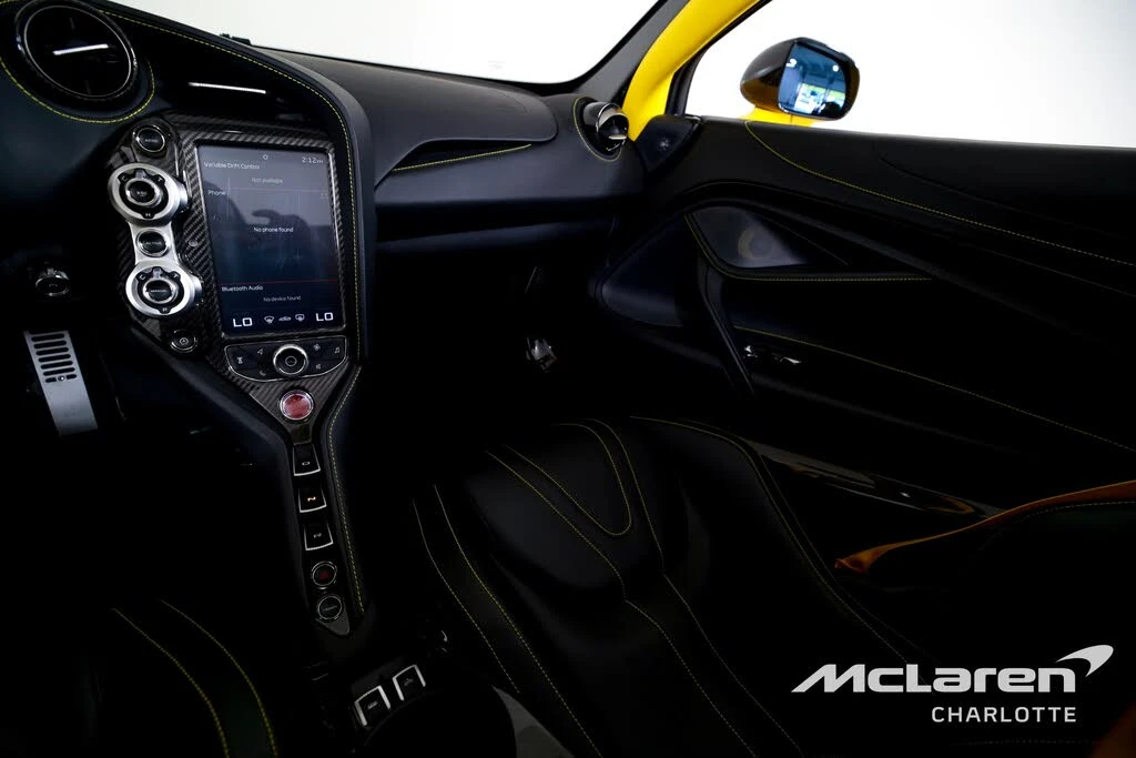 2022 McLaren 765LT Spider - Image 17 of 31