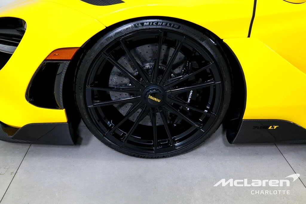 2022 McLaren 765LT Spider - Image 28 of 31