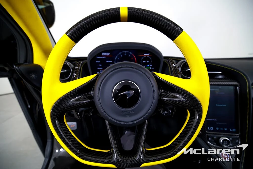 2022 McLaren 765LT Spider - Image 16 of 31