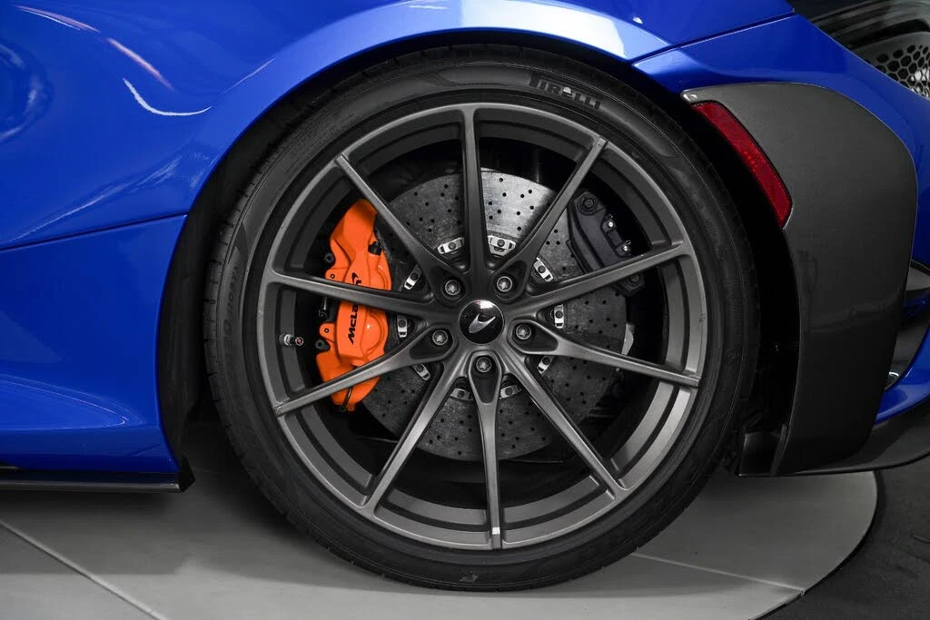 2022 McLaren 765LT Spider - Image 23 of 31
