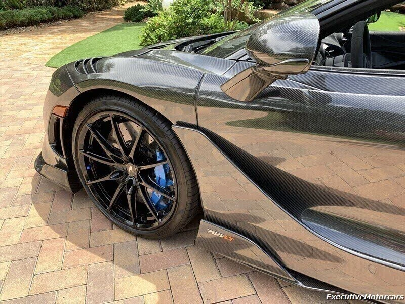2022 McLaren 765LT Spider - Image 13 of 30