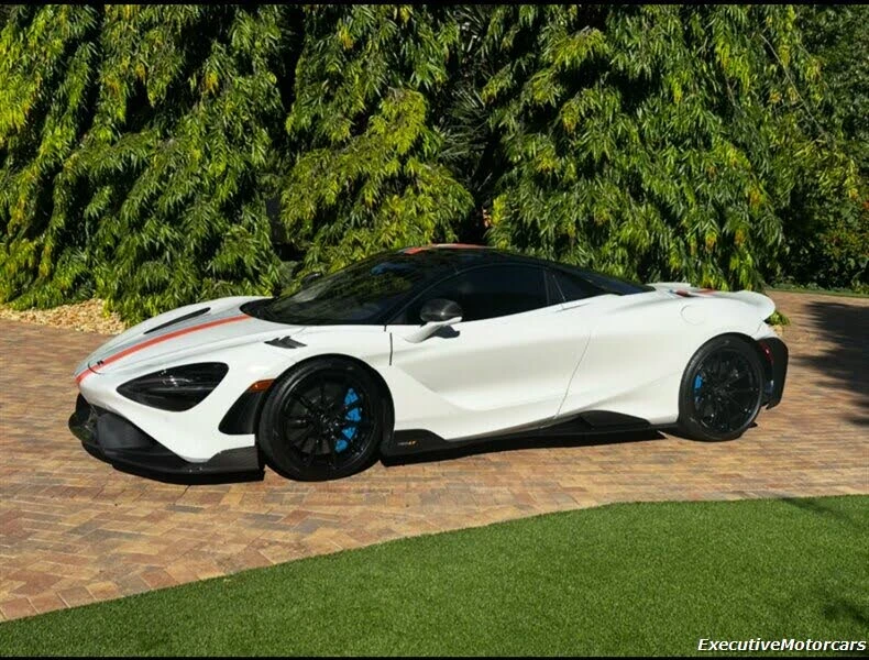 2022 McLaren 765LT Spider - Image 28 of 30