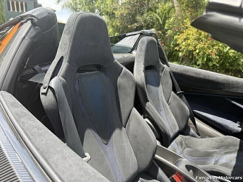 2022 McLaren 765LT Spider - Image 19 of 30