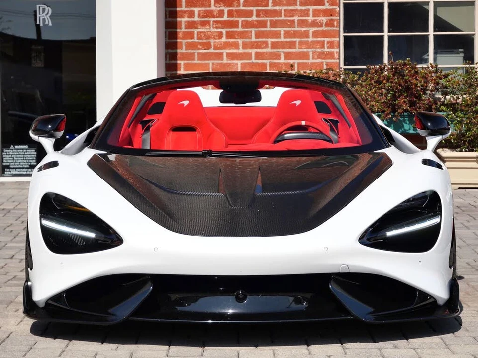 2022 McLaren 765LT Spider - Image 2 of 31