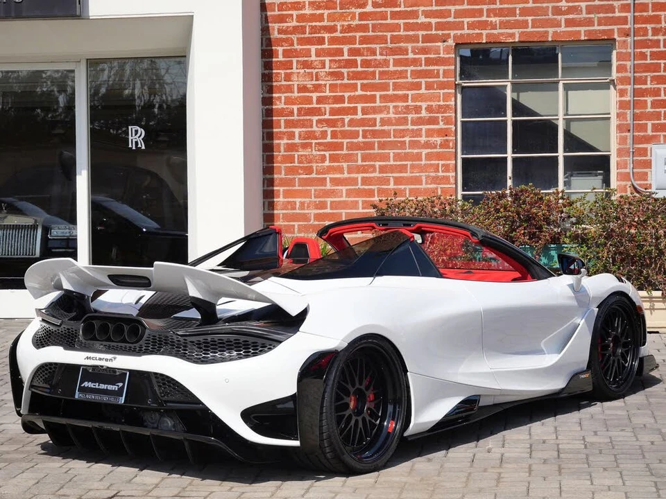 2022 McLaren 765LT Spider - Image 4 of 31