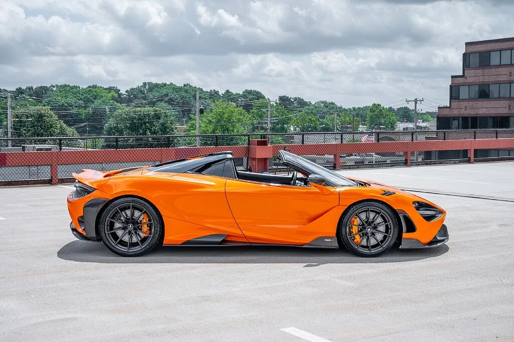 2022 McLaren 765LT Spider - Image 5 of 30