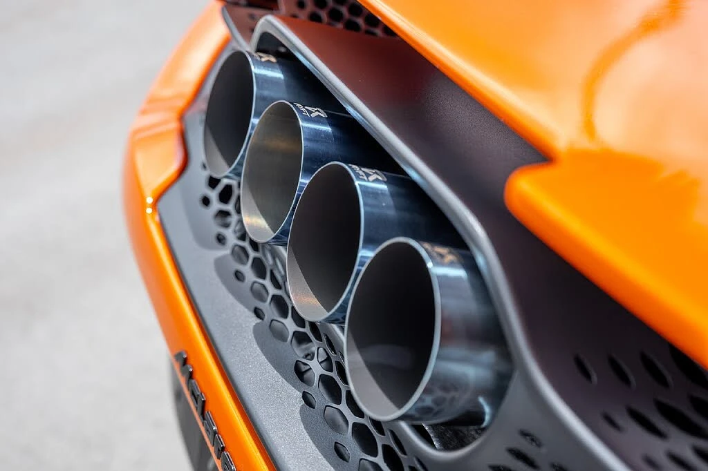 2022 McLaren 765LT Spider - Image 19 of 30