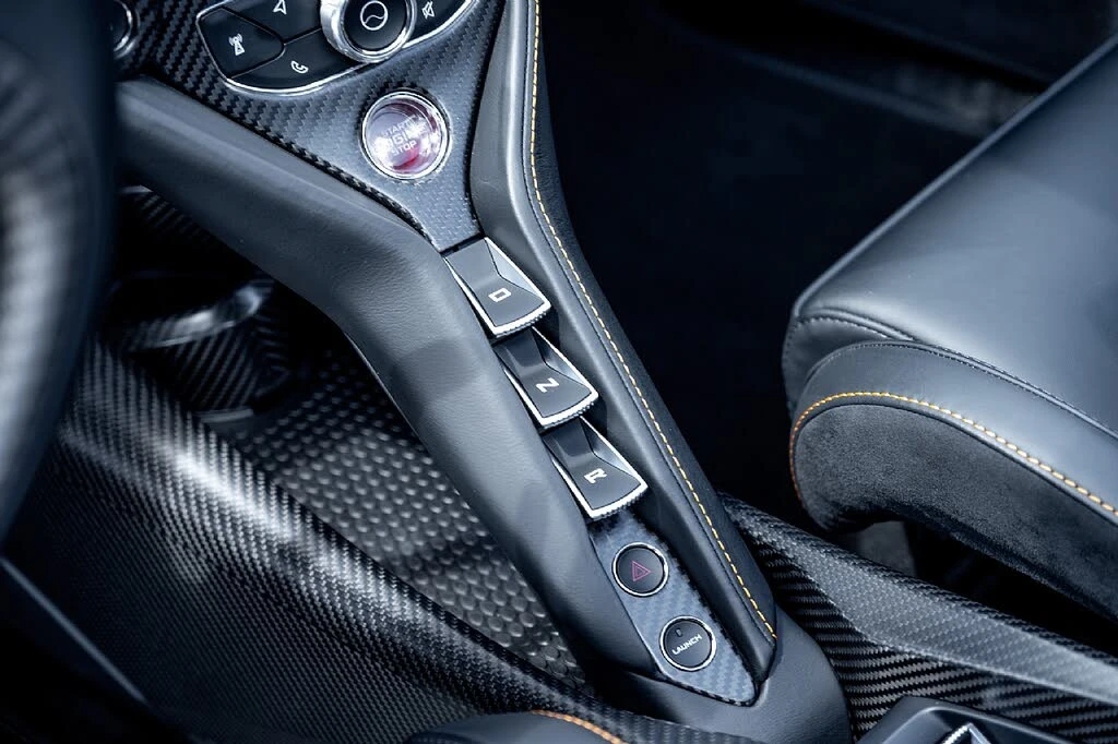 2022 McLaren 765LT Spider - Image 29 of 30
