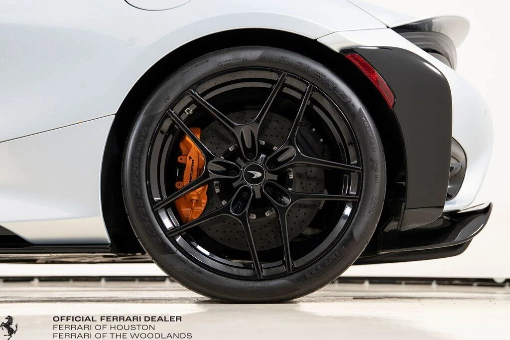 2022 McLaren 765LT Spider - Image 20 of 31