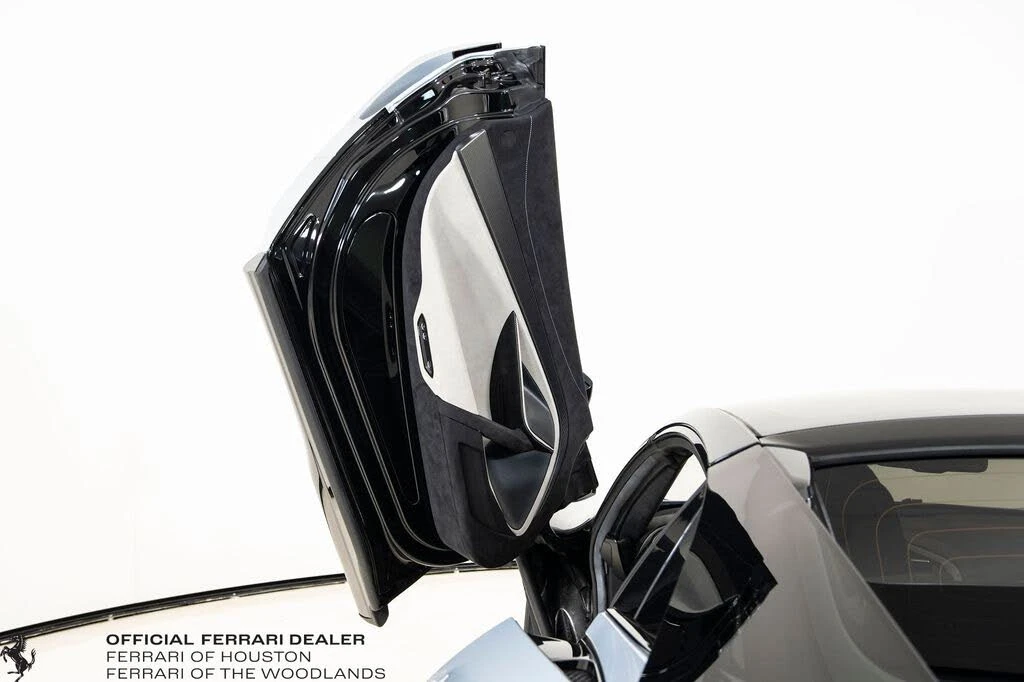 2022 McLaren 765LT Spider - Image 23 of 31