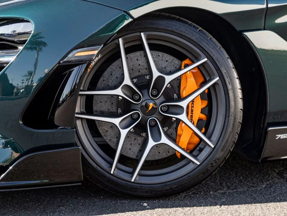 2022 McLaren 765LT Spider - Image 8 of 31