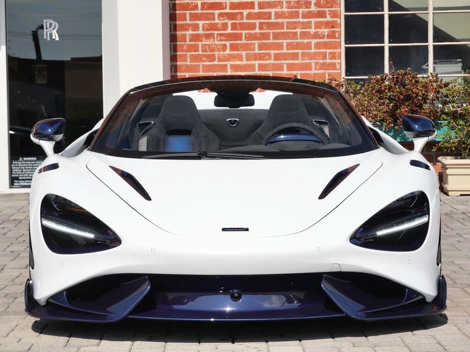2022 McLaren 765LT Spider - Image 2 of 31