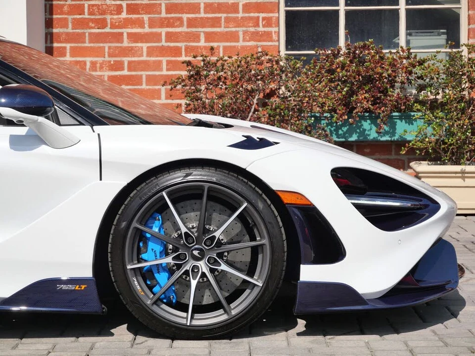2022 McLaren 765LT Spider - Image 7 of 31
