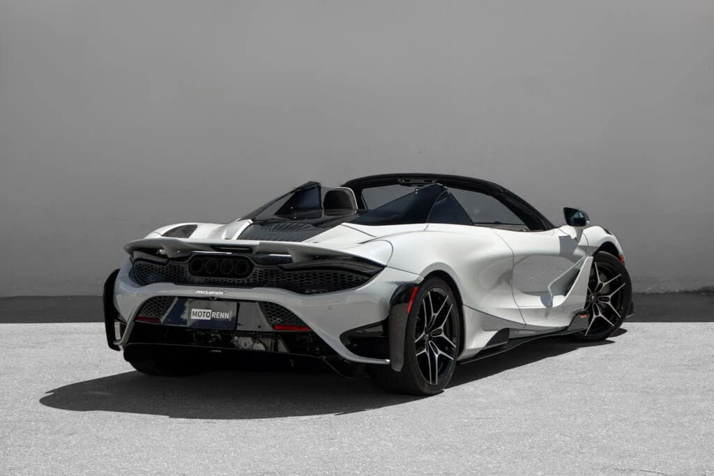 2022 McLaren 765LT Spider - Image 3 of 31