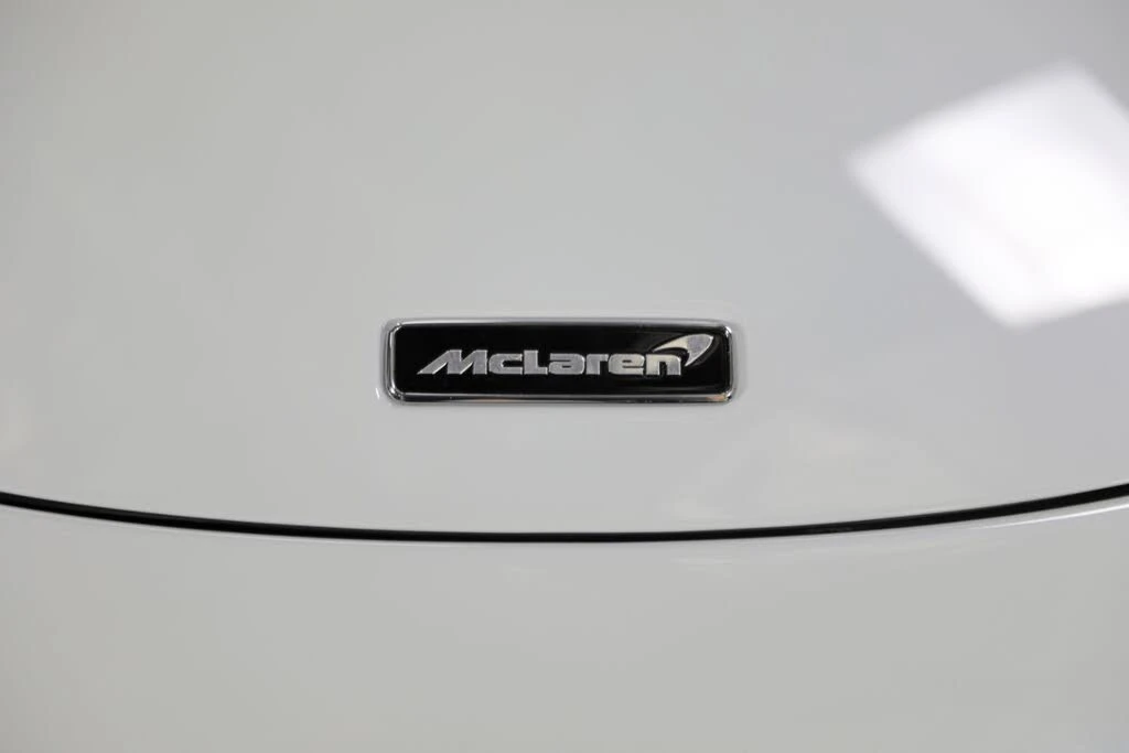 2022 McLaren 765LT Spider - Image 15 of 31