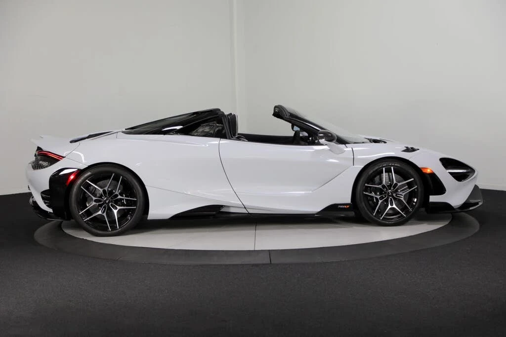 2022 McLaren 765LT Spider - Image 9 of 31