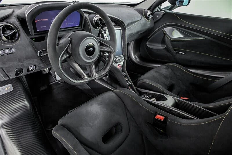 2022 McLaren 765LT Spider - Image 28 of 31
