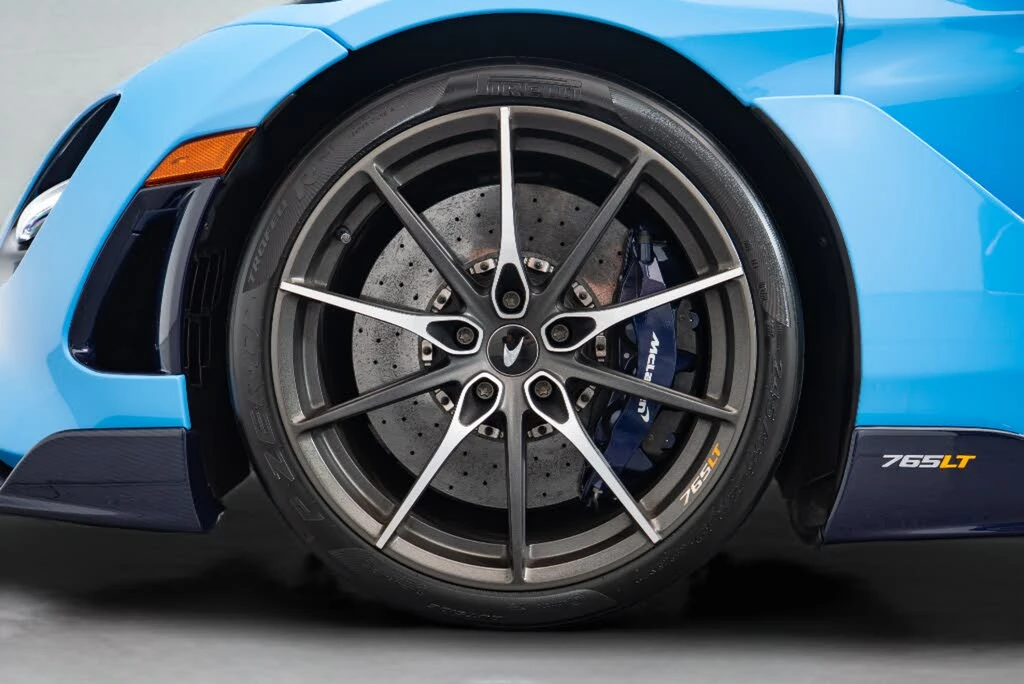 2022 McLaren 765LT Spider - Image 22 of 23
