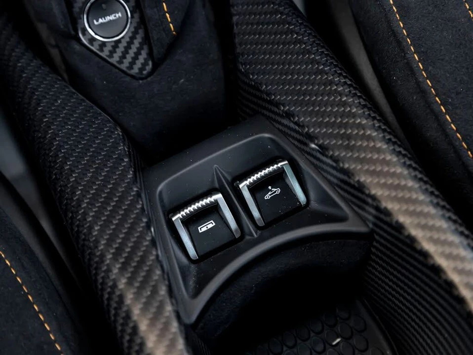 2022 McLaren 765LT Spider - Image 31 of 31