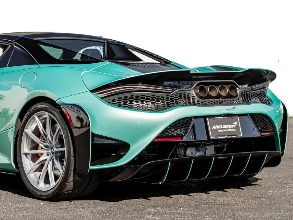 2022 McLaren 765LT Spider - Image 13 of 31