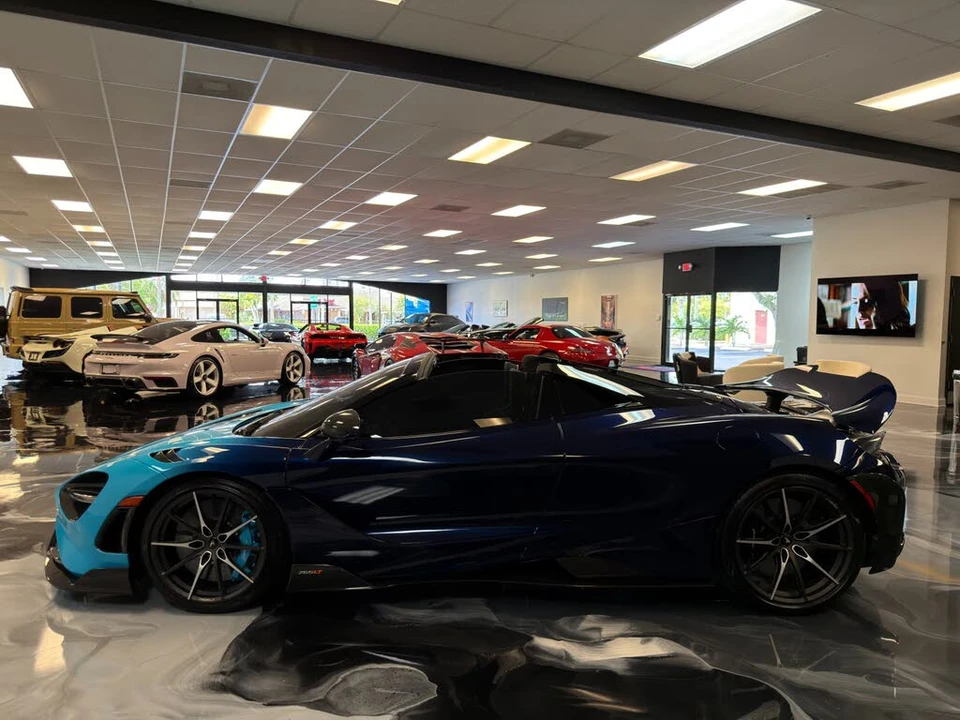 2022 McLaren 765LT Spider - Image 15 of 24