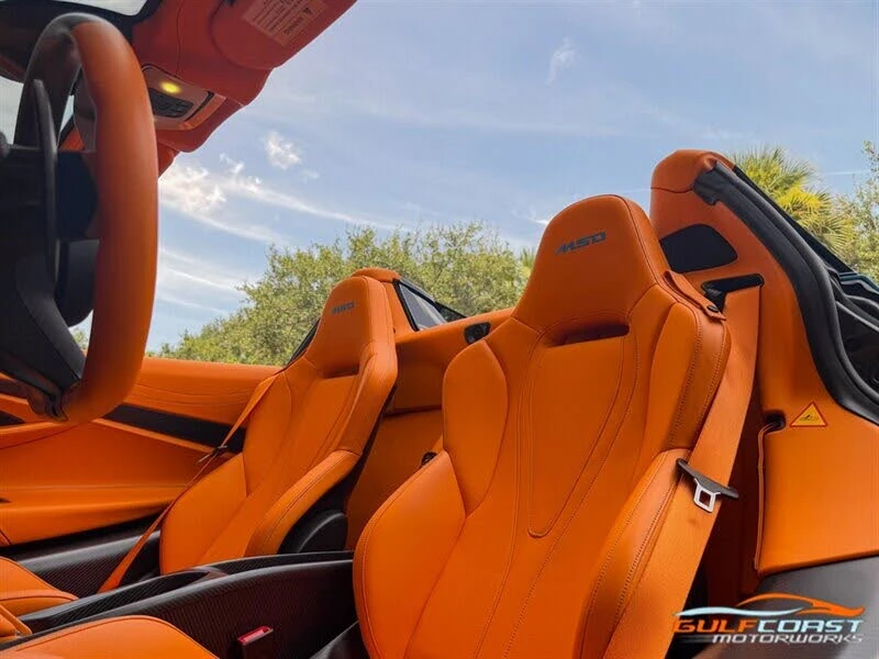 2022 McLaren 765LT Spider - Image 26 of 31