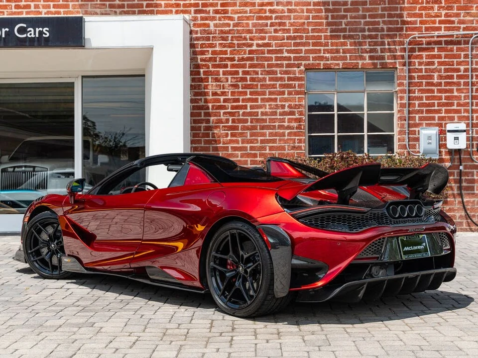 2022 McLaren 765LT Spider - Image 13 of 31