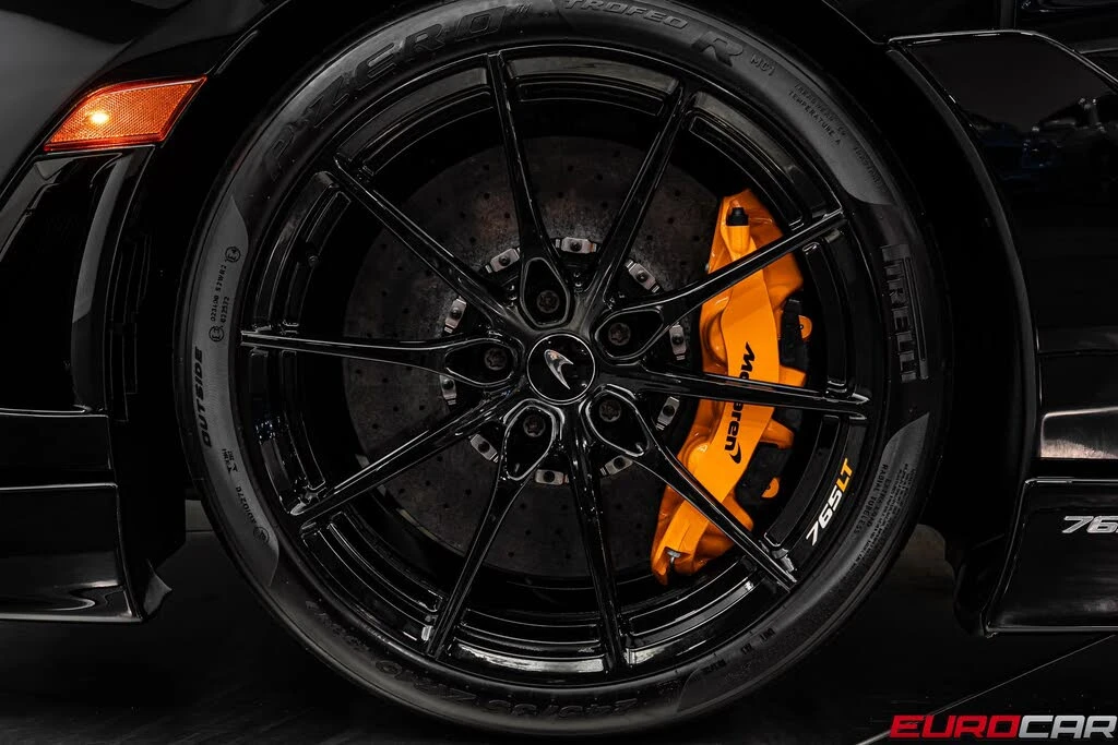 2022 McLaren 765LT Spider - Image 26 of 31