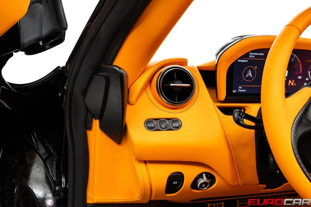 2022 McLaren 765LT Spider - Image 31 of 31