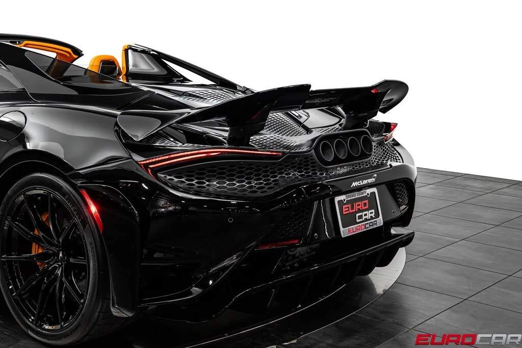 2022 McLaren 765LT Spider - Image 21 of 31
