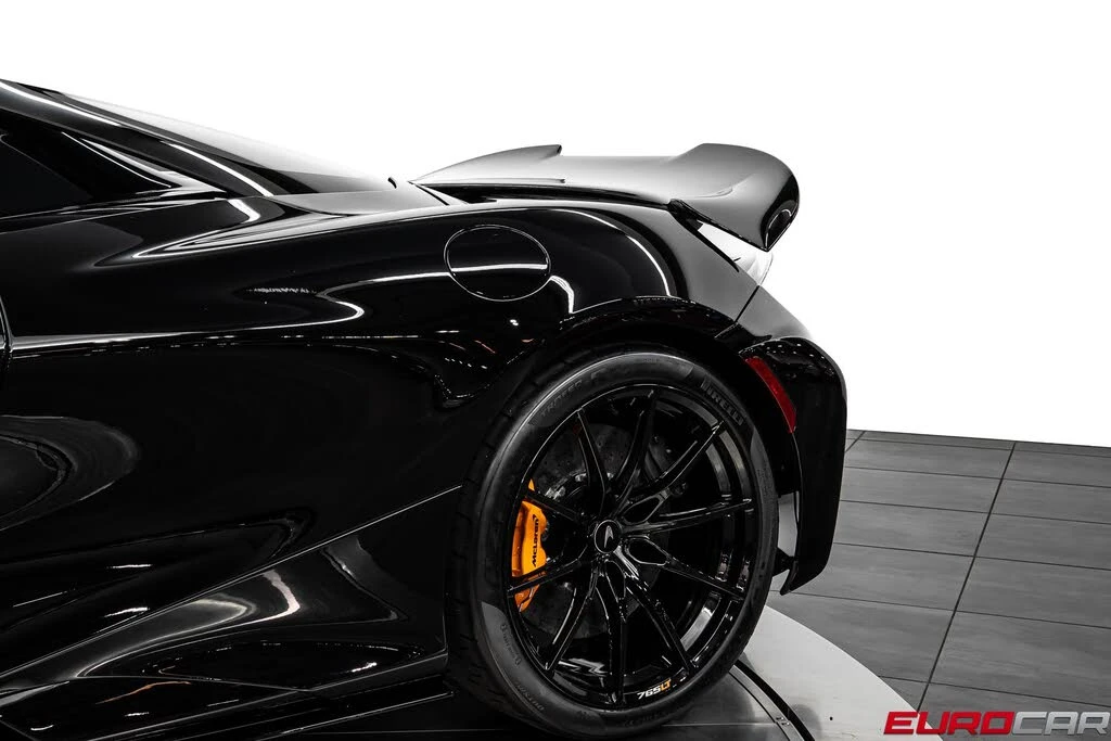 2022 McLaren 765LT Spider - Image 19 of 31