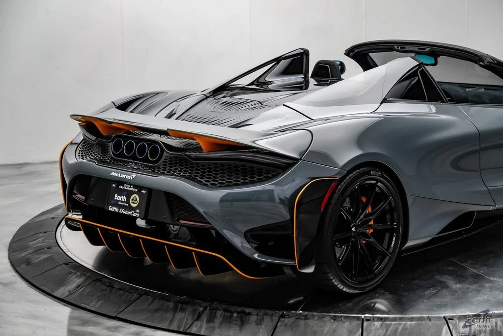 2022 McLaren 765LT Spider - Image 26 of 31