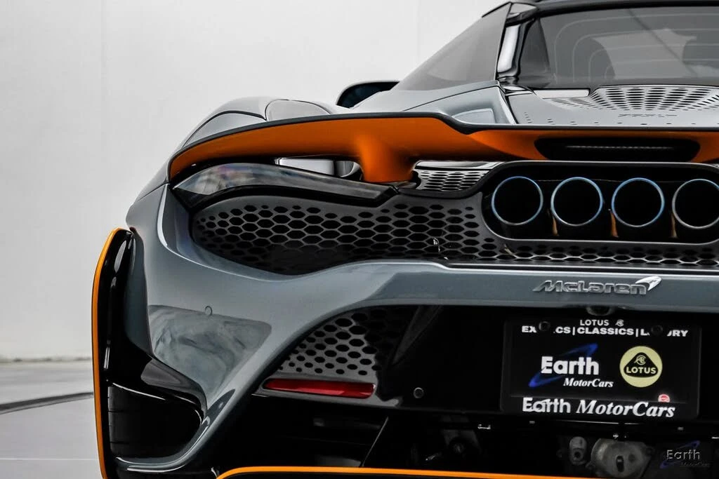 2022 McLaren 765LT Spider - Image 18 of 31