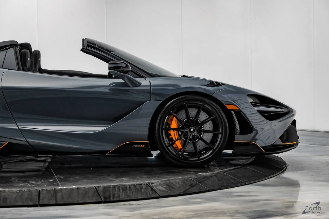 2022 McLaren 765LT Spider - Image 31 of 31