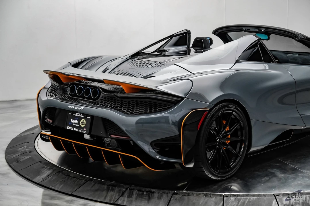 2022 McLaren 765LT Spider - Image 26 of 31