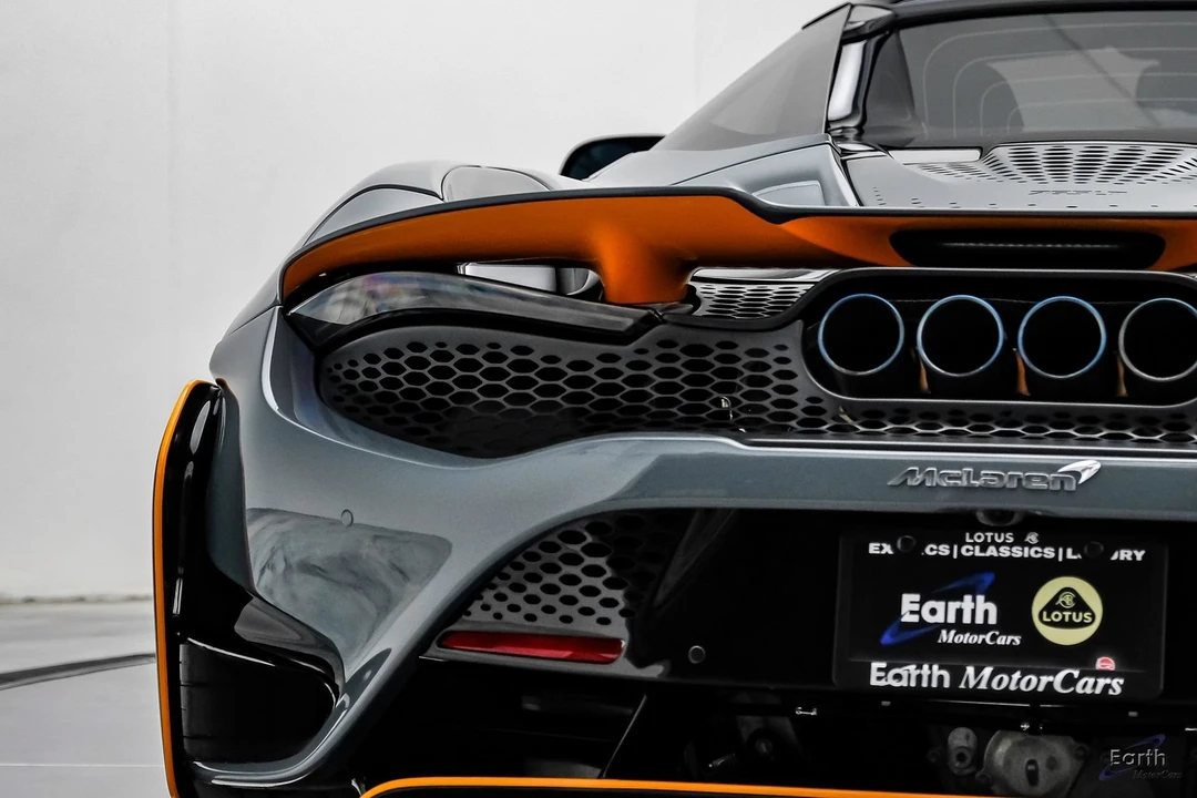 2022 McLaren 765LT Spider - Image 18 of 31