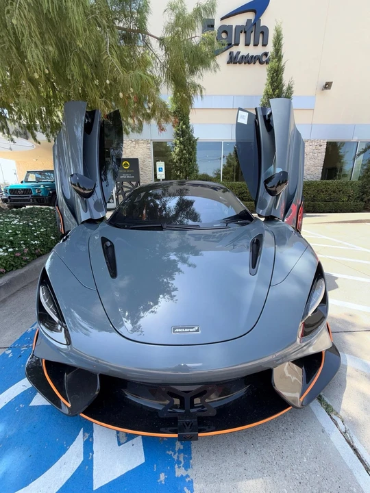 2022 McLaren 765LT Spider - Image 18 of 18