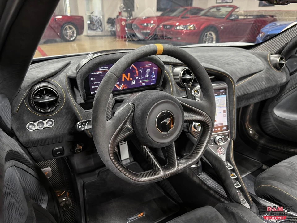2022 McLaren 765LT Spider - Image 10 of 21