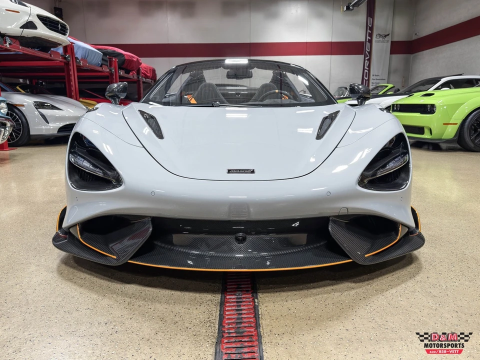 2022 McLaren 765LT Spider - Image 8 of 21