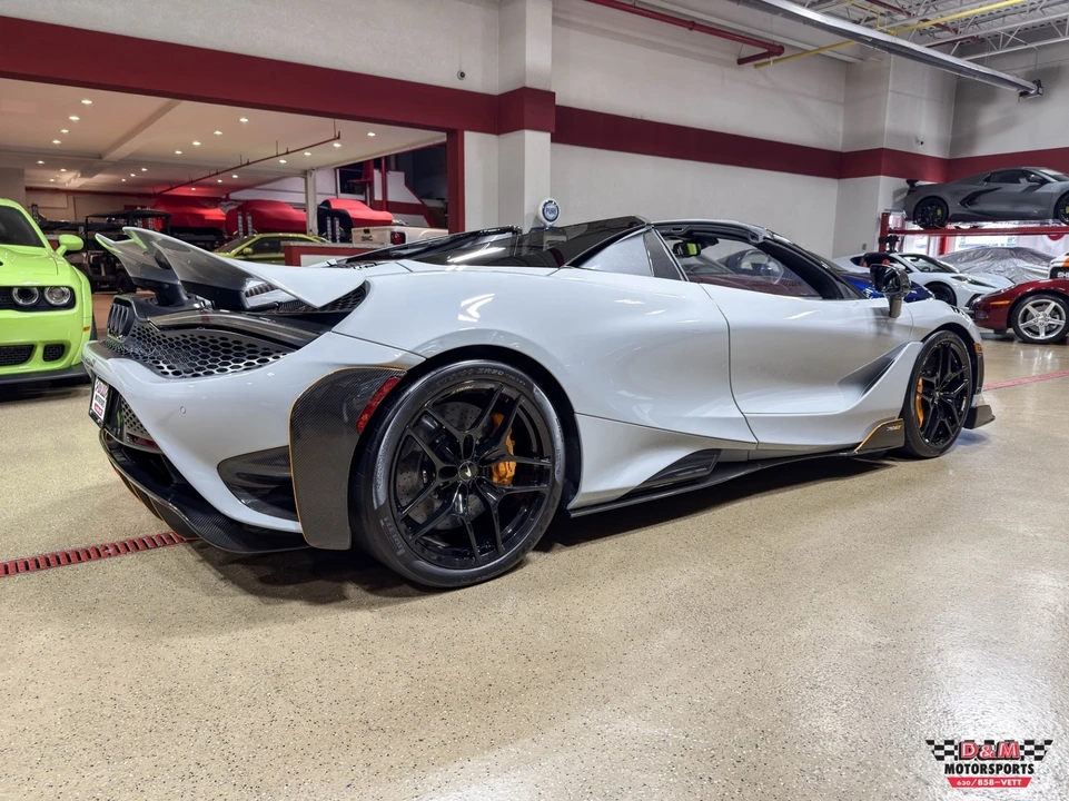 2022 McLaren 765LT Spider - Image 6 of 21